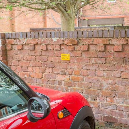 Chester Stays - Lovely Apartment In The Heart Of Chester With Free Parking Zewnętrze zdjęcie